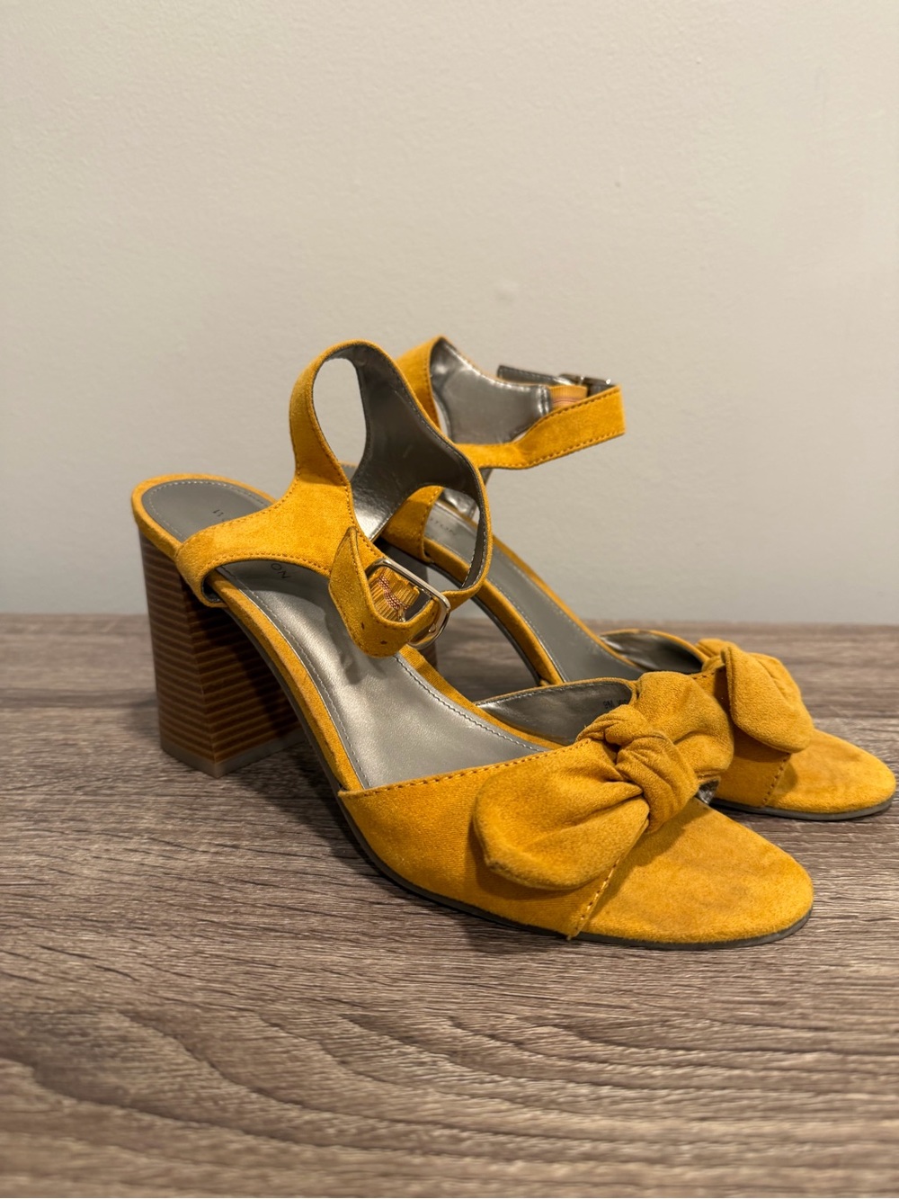 Worthington Mustard Yellow Suede Bow Block Heel Sandals